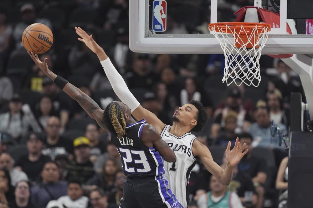 些邻国的成 些邻国的成